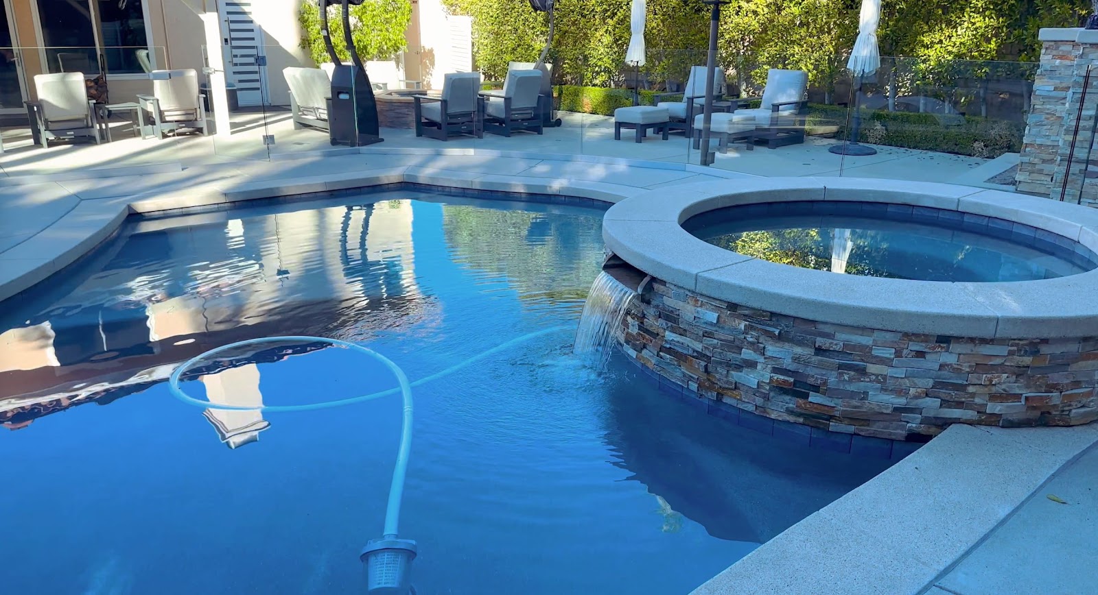 Luxury Resort Pool with Spa in Calabasas